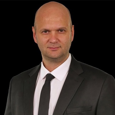 Özcan Oal